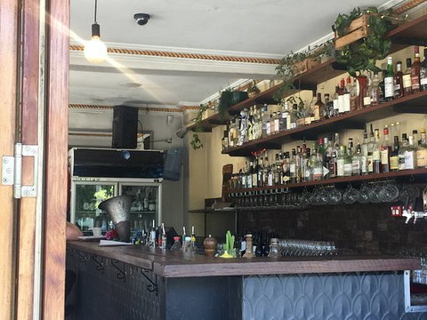 The Hive Bar - Accommodation Sydney 0