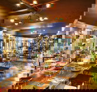 Henrys - Sydney 4u