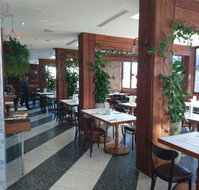 Bath Arms Hotel  Fillippos Restaurant - Accommodation Sydney