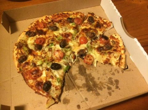 House Of Pizza - Sydney 4u 0