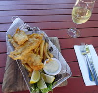 Ettalong Beach Hotel - Sydney 4u