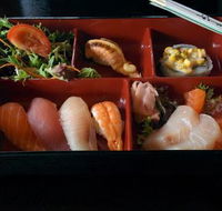 Moon's Sushi