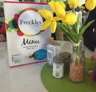 Freckles Cafe - Accommodation Sydney