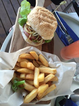 Lake Vue Cafe - Accommodation Sydney 0