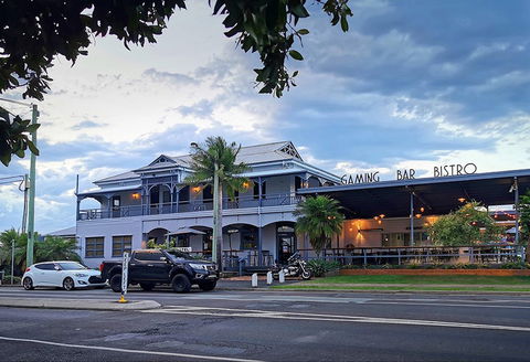Commercial Hotel Redbank - Accommodation Sydney 0