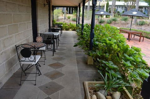 Meze Me Grove - Sydney 4u 0