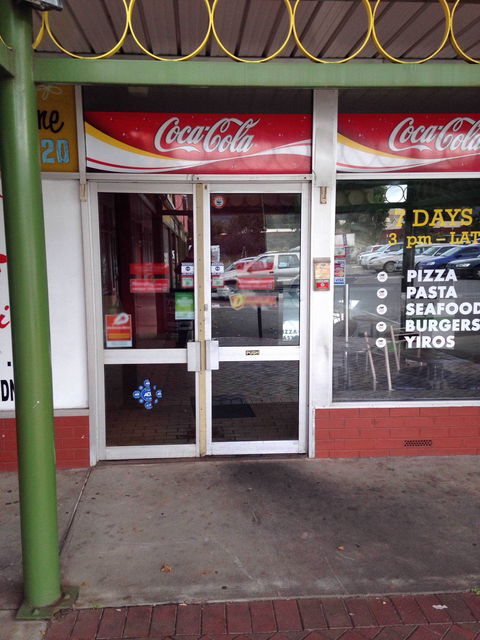 Pizza Capri - Sydney 4u 0