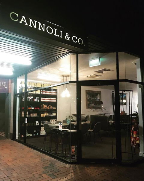 Cannoli & Co - Sydney 4u 0