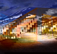 Fowles Wine - Accommodation Sydney