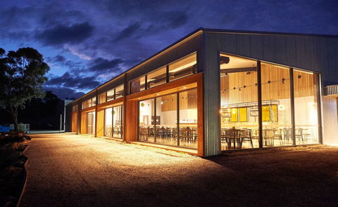 Fowles Wine - Sydney 4u 0