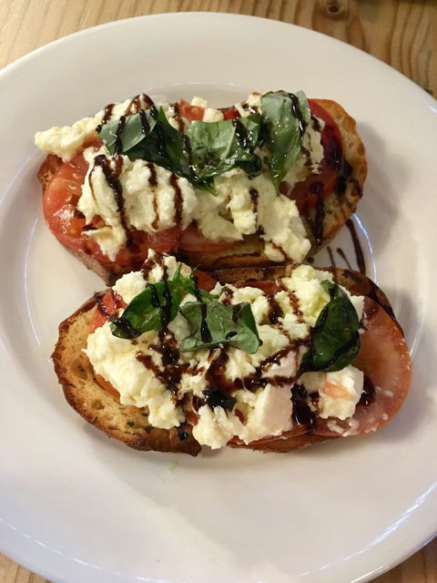 Fox And Hounds Restaurant - Sydney 4u 0