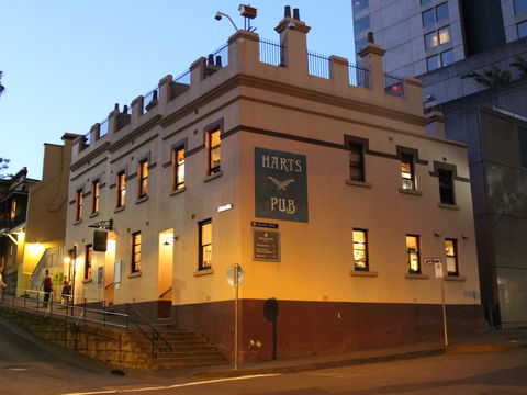 Harts Pub - Accommodation Sydney 0