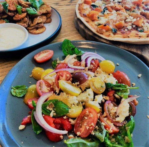 Tom's Italian - Sydney Resort 0