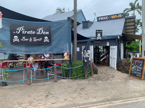 The Pirate Den Bar And Grill - Sydney 4u 1