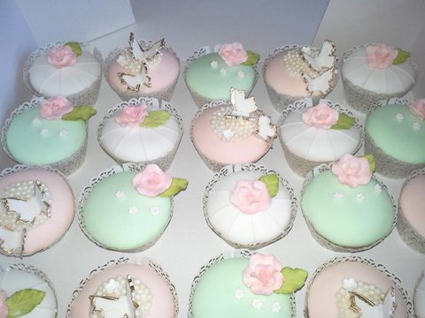 Classic Cakes - Accommodation Sydney 0