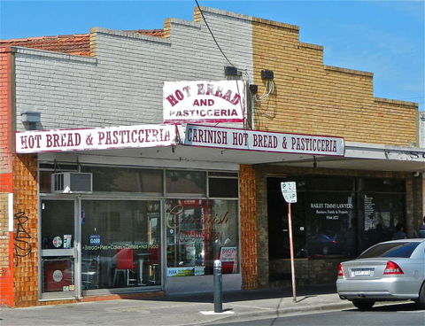Isher Egless Bakers & Cafe - Sydney 4u 0