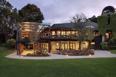Leeuwin Estate - Sydney 4u 0