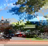 Mundaring Weir Hotel - Sydney 4u