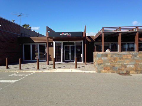 McQueens Tavern & Gaming - Sydney 4u 0