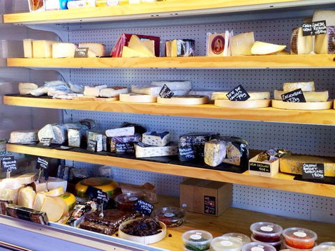 Smoult's Deli + Coffee - Sydney 4u 0
