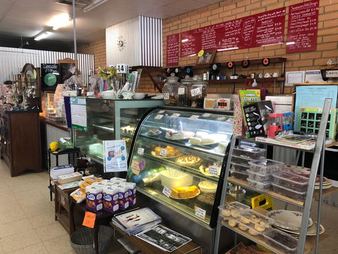 Wallaroo Treasures And Treats Cafe - Sydney 4u 1