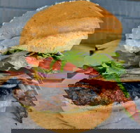 Parkside Bar at The Bat  Ball - Accommodation Sydney