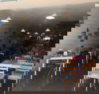 Ronnie's Place - Sydney Resort