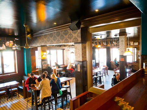 Mary G's - Sydney 4u 1