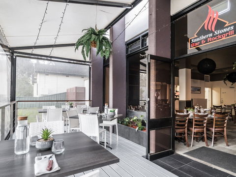 Southern Stones And Bar Grill - Sydney 4u 2