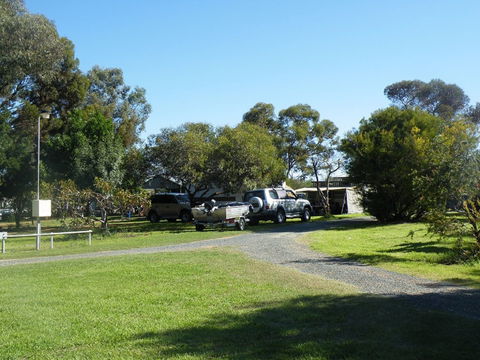 Kyalite Pub And Caravan Park - Sydney 4u 1