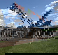Gol Gol Hotel - Sydney 4u
