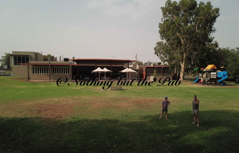Gol Gol Hotel - Sydney 4u 1