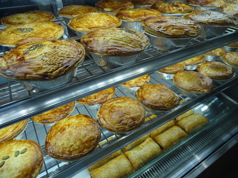 Gum Tree Pies - Accommodation Sydney 2