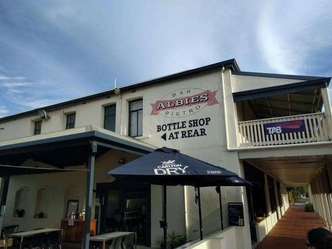 Albies Bar & Bistro - Sydney 4u 0