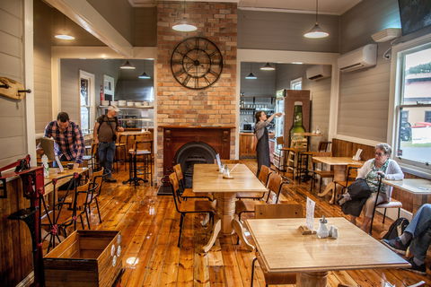 Tracks On Point Cafe - Accommodation Sydney 0