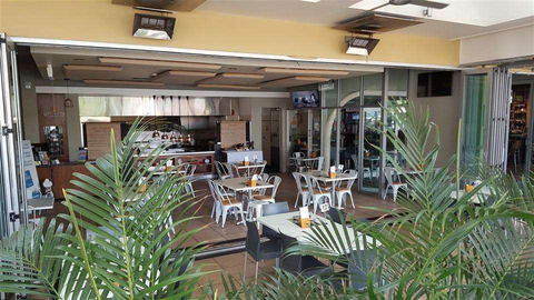 Caloundra Hotel - Sydney 4u 0