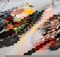 Lazy Moes - Caroline Springs - Accommodation Sydney