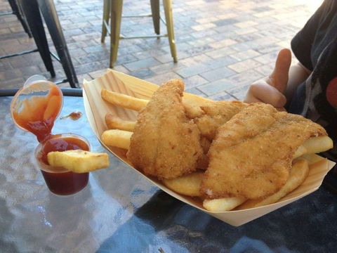 Moffats Pizza And Takeaway - Sydney 4u 0