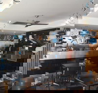 Pavement Cafe - Accommodation Sydney