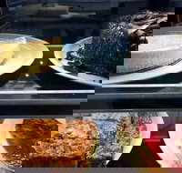 DC's Cafe and Juice Bar - Accommodation Sydney