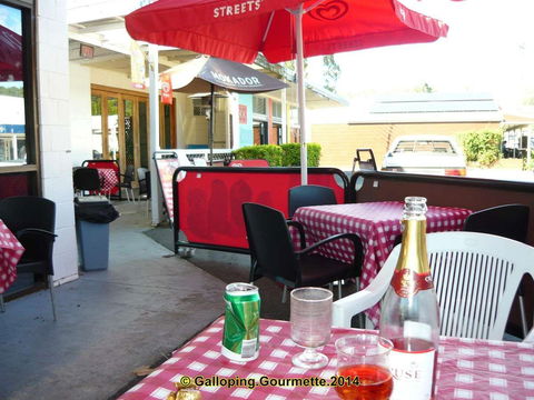 Funky Dory - Accommodation Sydney 0