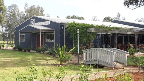 Emma's Cottage Vineyard - Sydney 4u 0