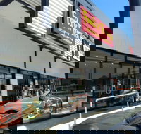 Feed 'n' Frenzy - Accommodation Sydney