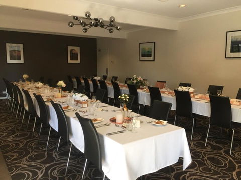 Ewe 'n Me Restaurant - Sydney 4u 0