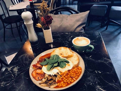 HWL Cafe & Bar - Accommodation Sydney 0