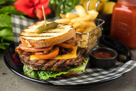 Angus & Co - Sydney 4u 0