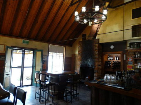 The Lion Of Waterloo Restaurant - Closed Until Further Notice - Sydney 4u 0