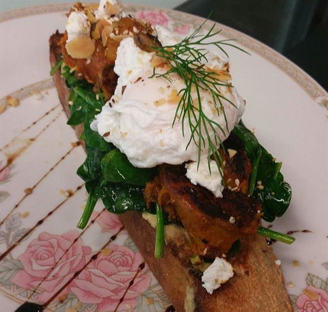 Daily Dose Cafe Wine Bar - Accommodation Sydney 4