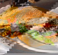 The Commercial Hotel - Sydney 4u