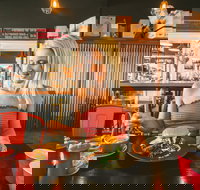 5 Little Pigs Cafe - Accommodation Sydney